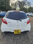 Mazda Demio 2012 Nyeupe - 5