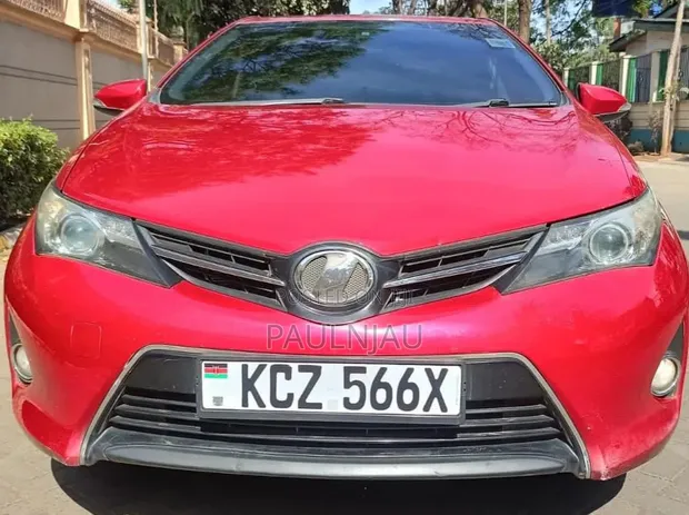Toyota Auris 1800cc Valvematic 2013 - 1
