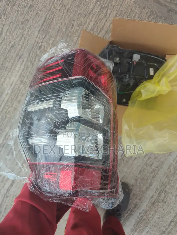 Mitsubishi Triton L200 Double Cab Tail Lights (Brand New) - 1