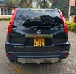 Nissan X-Trail 2010 Nyeusi - 5