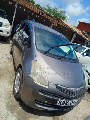 Toyota Ractis 1.3 FWD 2008 Kahawia