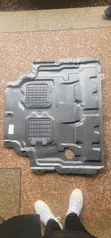 Volvo V40 Splash Shield Chini ya Injini - Mpya Kabisa - 1
