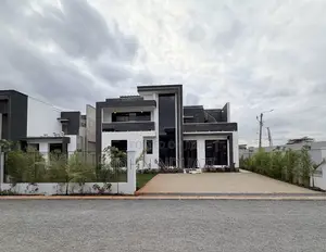 Nyumba ya Kifahari ya Vyumba 5 Inauzwa Ruiru Mugutha