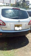 Nissan Qashqai 2004 Nyeupe - 3