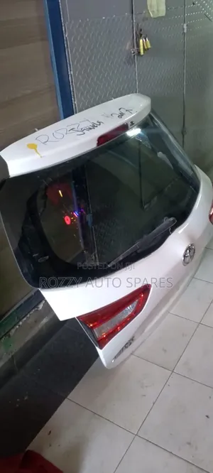 Toyota Vitz 2018 Tailgate/Boot