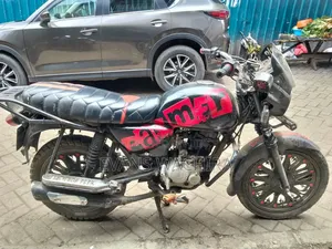 Bajaj Boxer 150 UG 2024 Nyekundu