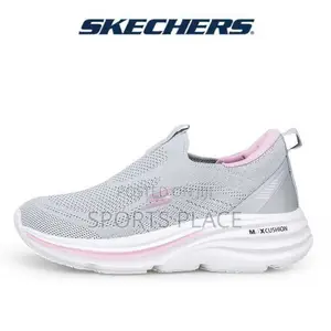 Skechers Women's MaxRun Slip-Ins Running/Gym Shoes