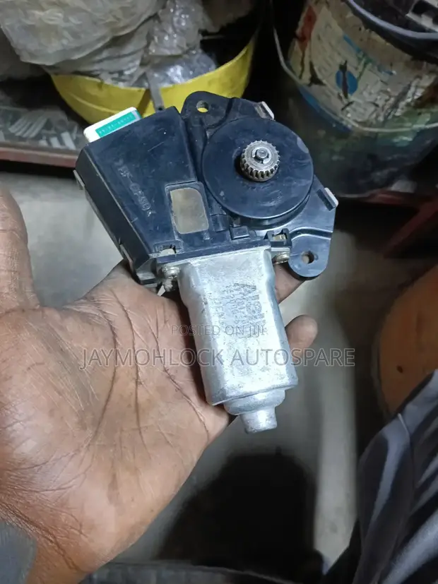 Toyota Land Cruiser Prado 120 Sunroof Motor (Used) - 1