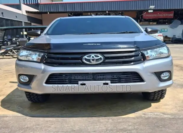 Toyota Hilux Revo Single Cab Diesel 2.4 RWD 2019 Silver - 1