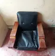 Kiti cha Mbao Nyeusi cha Mkono chenye Kiti cha Ngozi bandia - 2