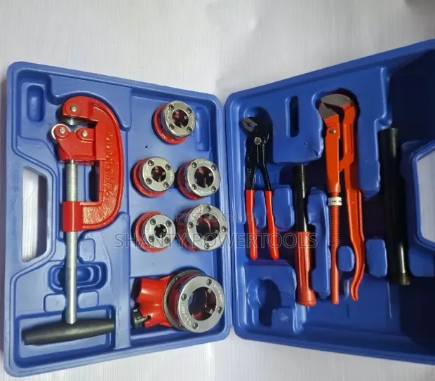 Pipe Threading Tool Kit (10-Piece Set) - 1