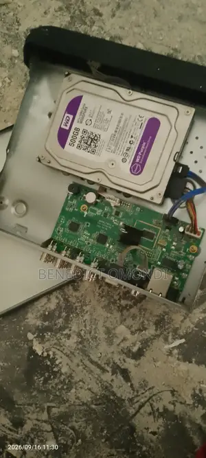 Hikvision Digital Video Recorder (DVR) - 500GB HDD