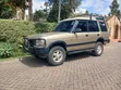 Land Rover Discovery 1997 Dhahabu - 2