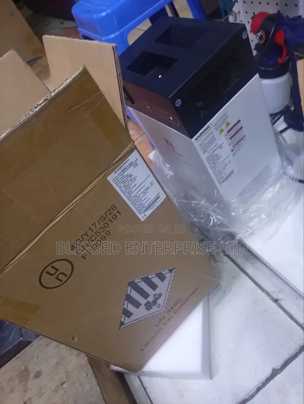 Easy to Use 500 Watts Hybrid Inverter - 1