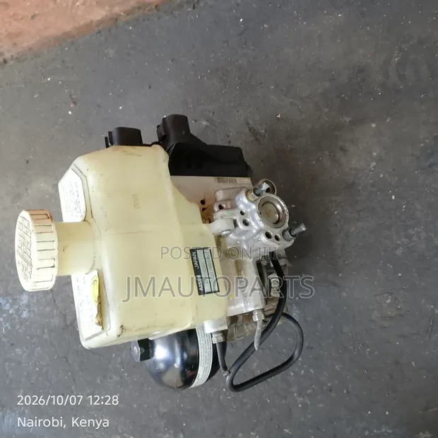 Brake Booster Mitsubishi Pajero Hybrid (Ex-Japan) - 1
