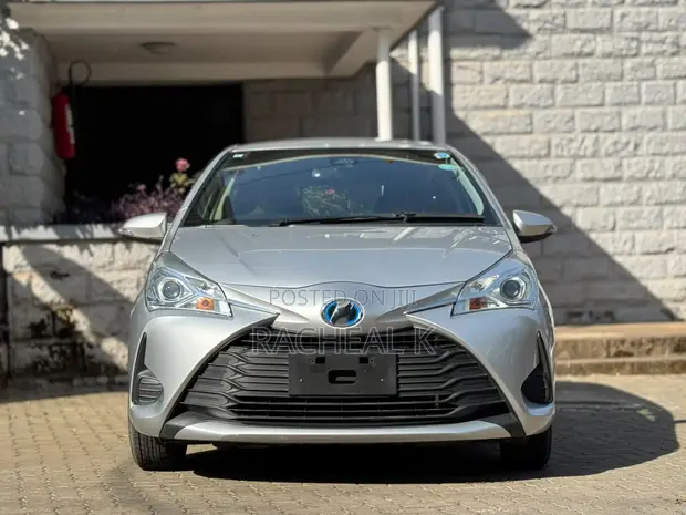 Toyota Vitz 2019 Hybrid Silver - 1