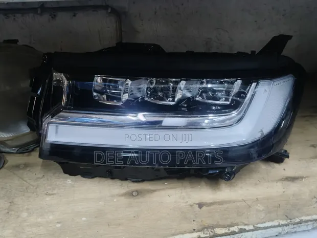Toyota Land Cruiser LC300 Series 2022 Headlights - 1