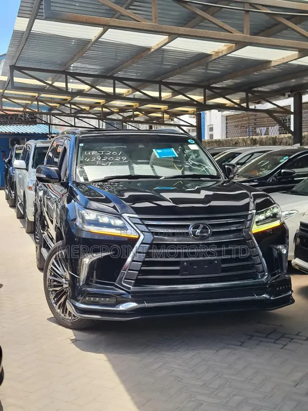 Lexus LX 570 AWD 2019 - Matt Black - 1