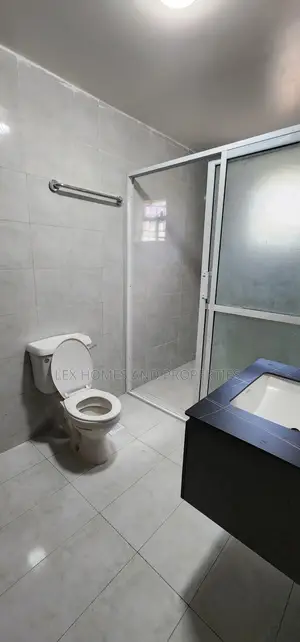 Maisonette ya Vyumba 3 vya Kulala Inauzwa Kandisi