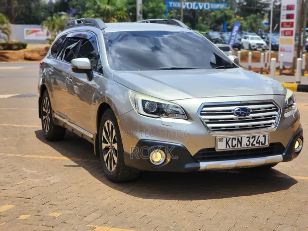 Subaru Outback 2.5i 4dr Wagon AWD 2015 Gold - 1