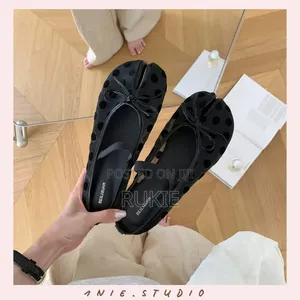 Polka Dot Tabis Ballet Flats