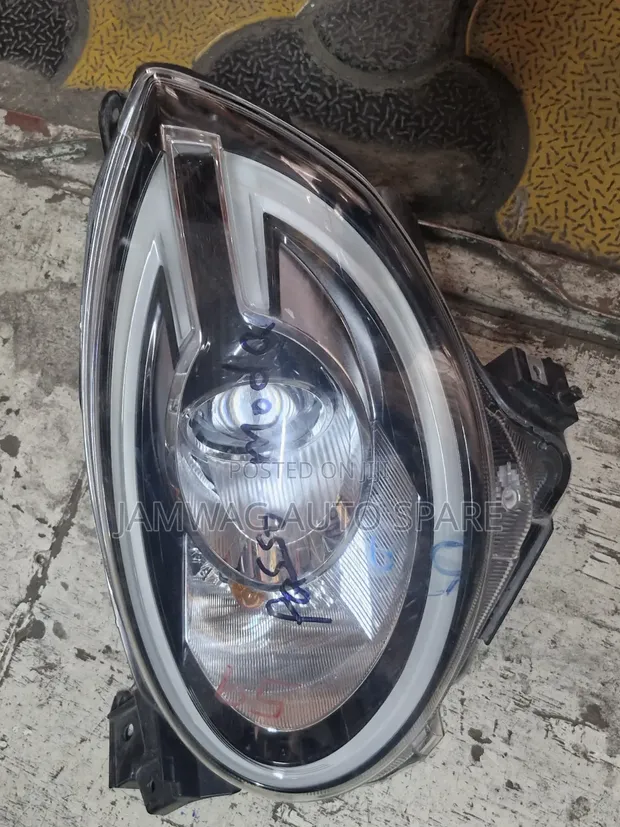 Toyota Passo Moda Xenon Headlight LHS - 1