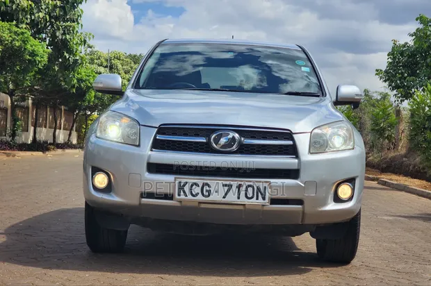 Toyota RAV4 2009 Nyeusi - 1