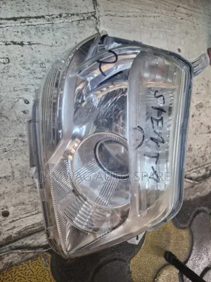 Toyota Sienta 2012 Xenon Headlight (RHS)