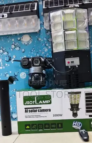 1000W AI Triple-Lens 4G Solar Security Camera