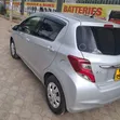 Toyota Vitz 1.0 FWD 5dr 2017 Silver - 4