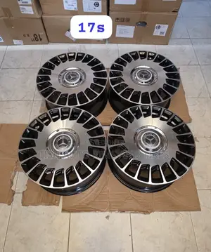 Seti ya Rims za Mercedes-Benz 17 Inch Block
