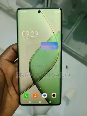 Tecno Spark 20 Pro Plus 256GB Nyeusi