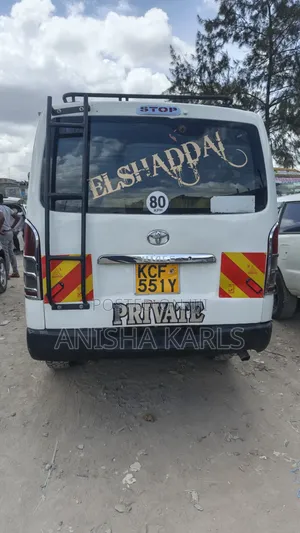 Toyota HiAce 2012 - Bila Ajali