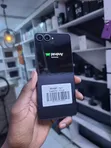 Samsung Galaxy Z Flip7 512GB Nyeusi - 2