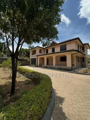 Nyumba ya Vyumba 5 na DSQ Yapangishwa Karen C