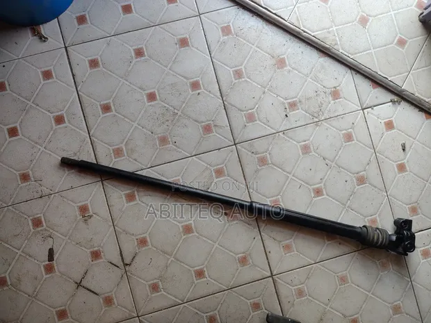 Toyota Land Cruiser 75 Series Steering Shaft - 1