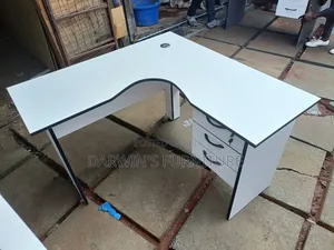 Boss Office Products Jedwali la Ofisi la Rangi Nyeupe la Umbo la L