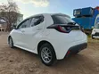 Toyota Yaris 1.5 Sedan L 2020 Nyeupe - 5