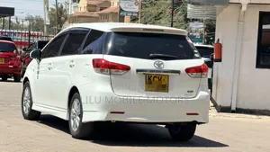 Toyota Wish 2012 White