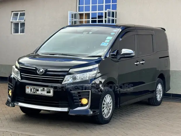 Toyota Voxy 2016 Black - 1