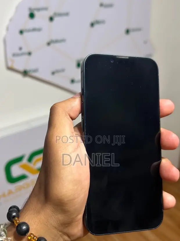 Apple iPhone 14 128GB Black - 1