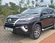 Toyota Fortuner 2018 Nyeusi - 2