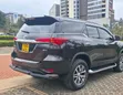 Toyota Fortuner 2018 Nyeusi - 3