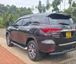 Toyota Fortuner 2018 Nyeusi - 4