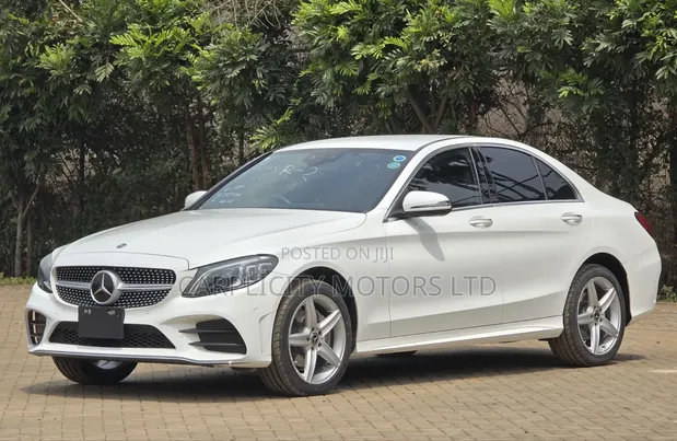 Mercedes-Benz C200 2019 Nyeupe - 1