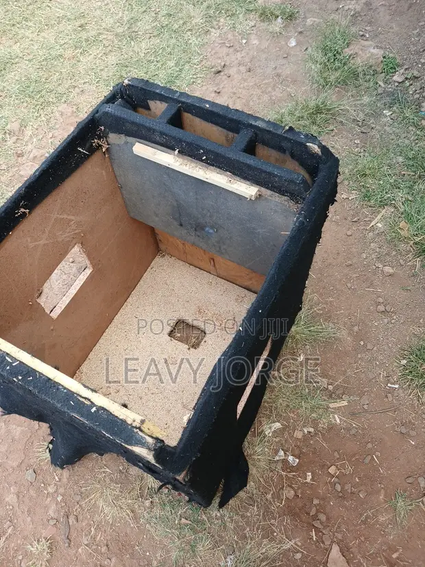 Sanduku la Spika la Heavy Duty la DIY (Bass Speaker) - 1