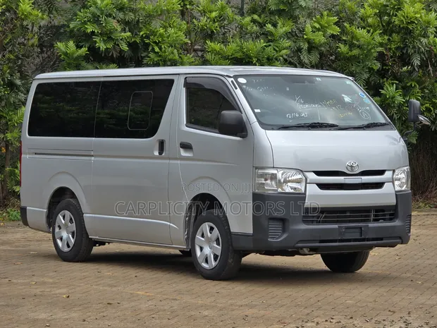 2019 Toyota HiAce 7L - 1