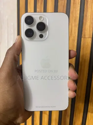 Apple iPhone 15 Pro Max 256GB Nyeupe (Refurbished)