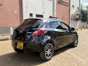 Mazda Demio 2007 Nyeusi