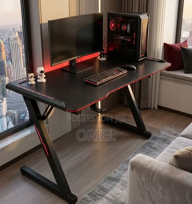 Z-Shaped Gaming Workstation - Black - 1